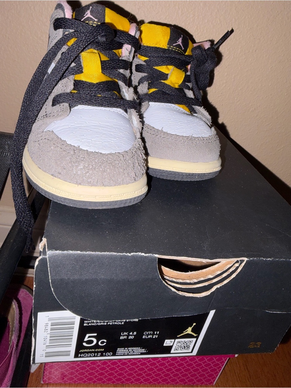 Jordan Kids Black, Gray, White & Yellow Low-Top Sneakers